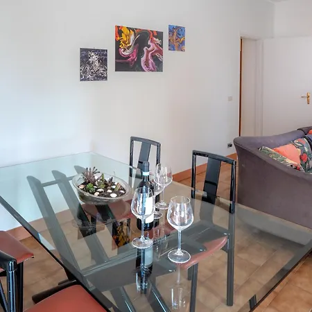 Sorelle Pamela Apartman Meina